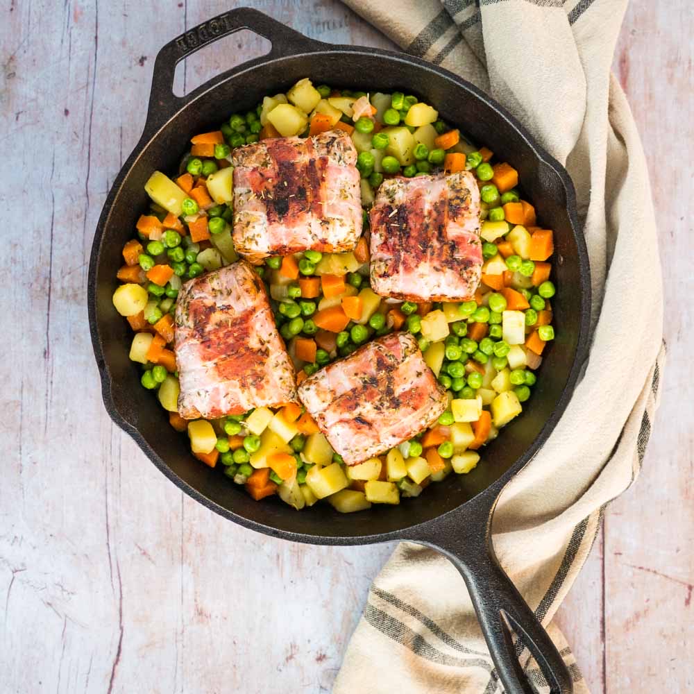 Paupiettes de filet mignon aux herbes et jardinière printanière